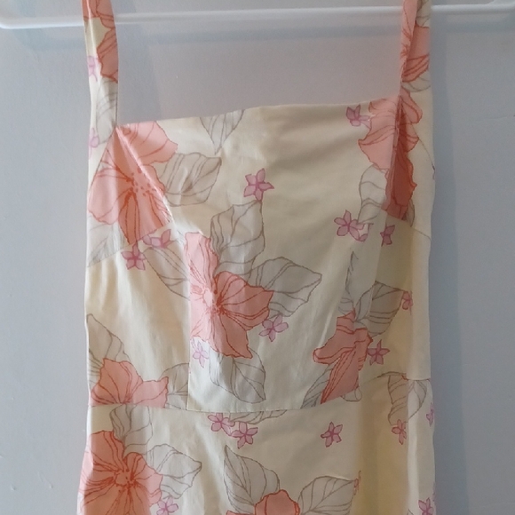 The Limited Yellow Dress for Special Occasions - Picture 4 of 10